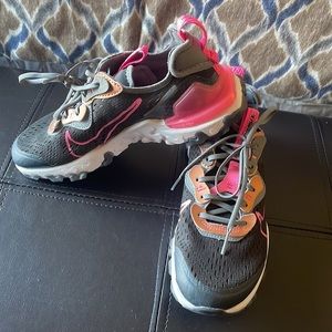 Nike React Vision Big Kids 4.5